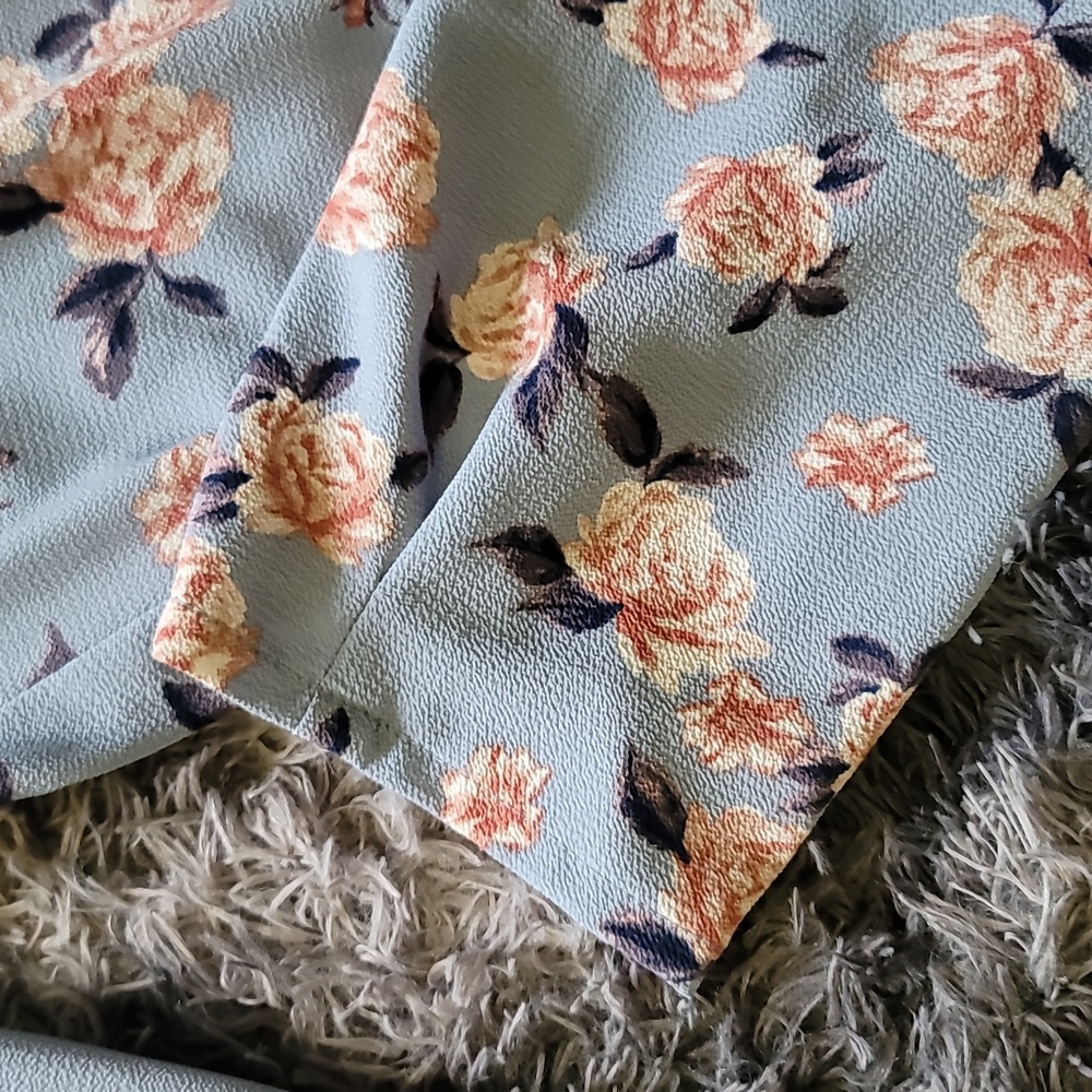 Lily Rose Floral Jumpsuit - Picture 6 of 10
